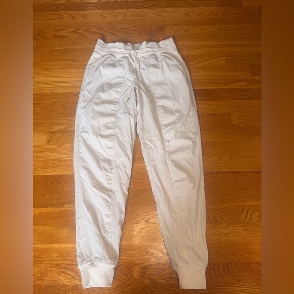 lululemon athletica Pants - Lululemon Dance Studio Jogger White Size 6 High Rise Athleisure Pants